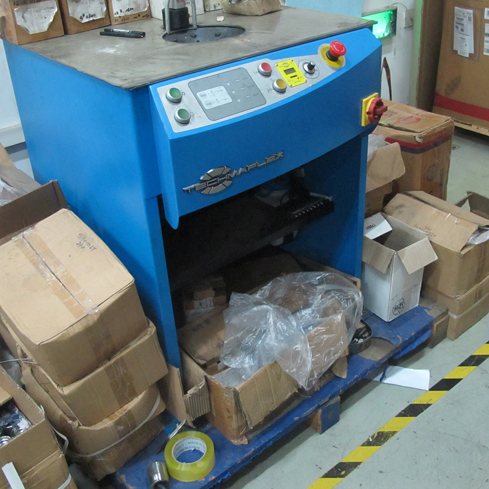 生產(chǎn)車間-接頭扣壓設計-生產(chǎn)設備-榕明公司廣州倉庫